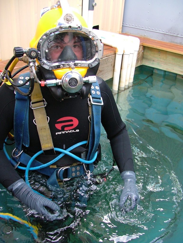 Introduction to occupational diving (8)