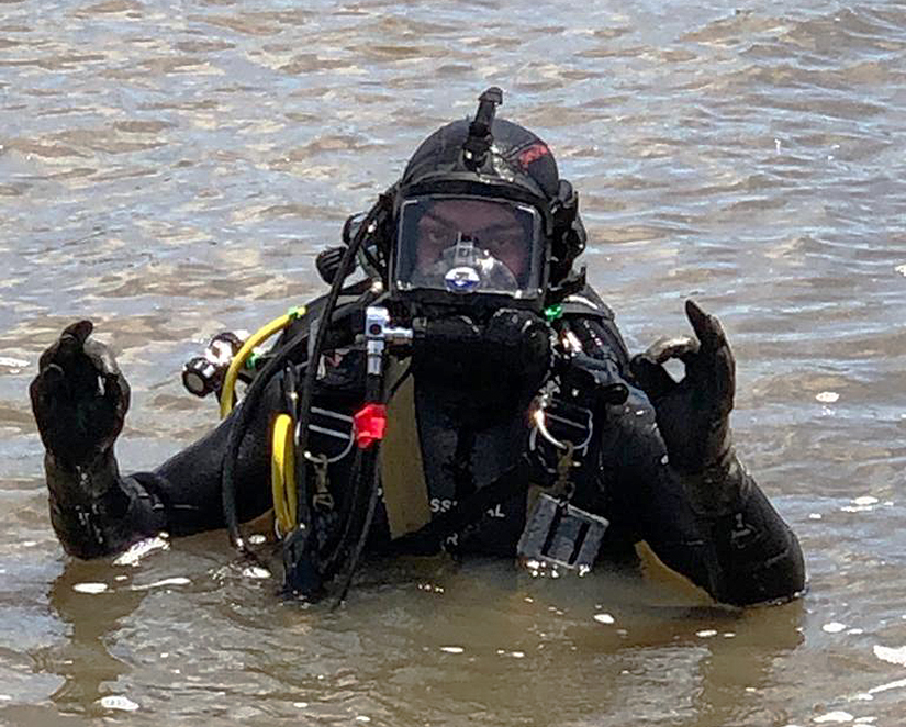 PDTA diving student in water